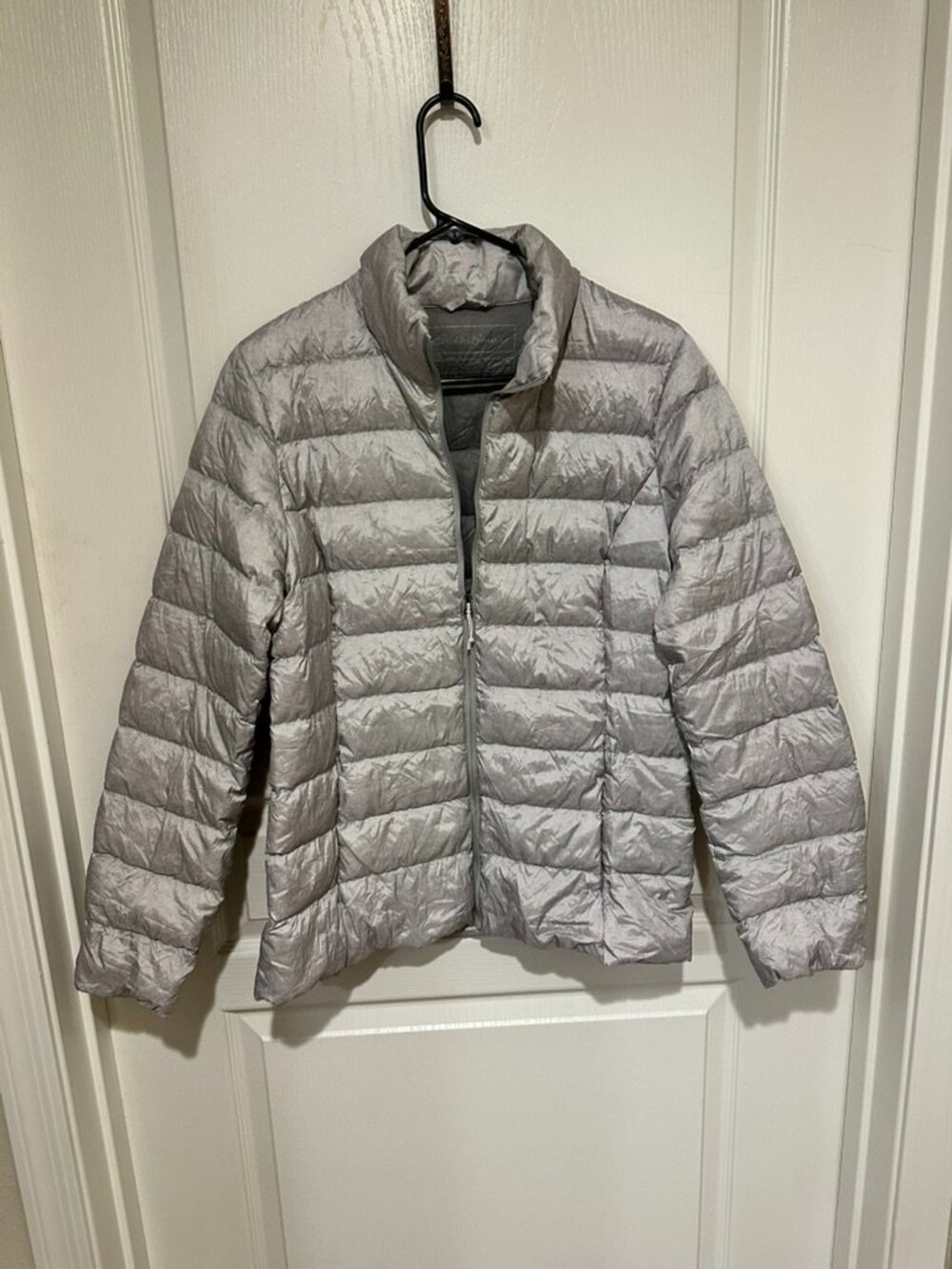 Eddie Bauer Women's Packable Lightweight Down Filled Jacket - Size‎ M